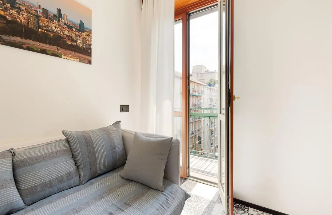 Milano Renovated Studio APTS-1