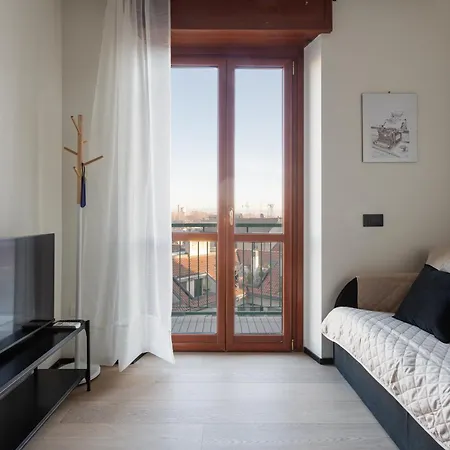 Milano Renovated Studio APTS-3