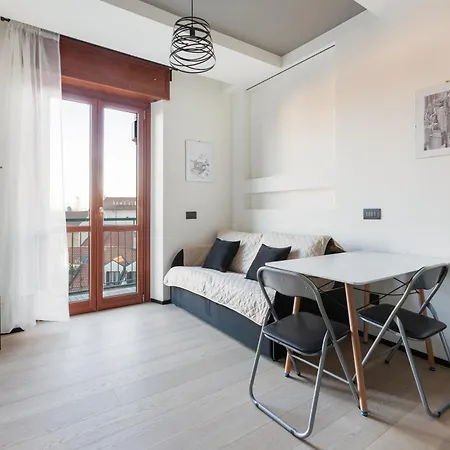 Milano Renovated Studio APTS-2
